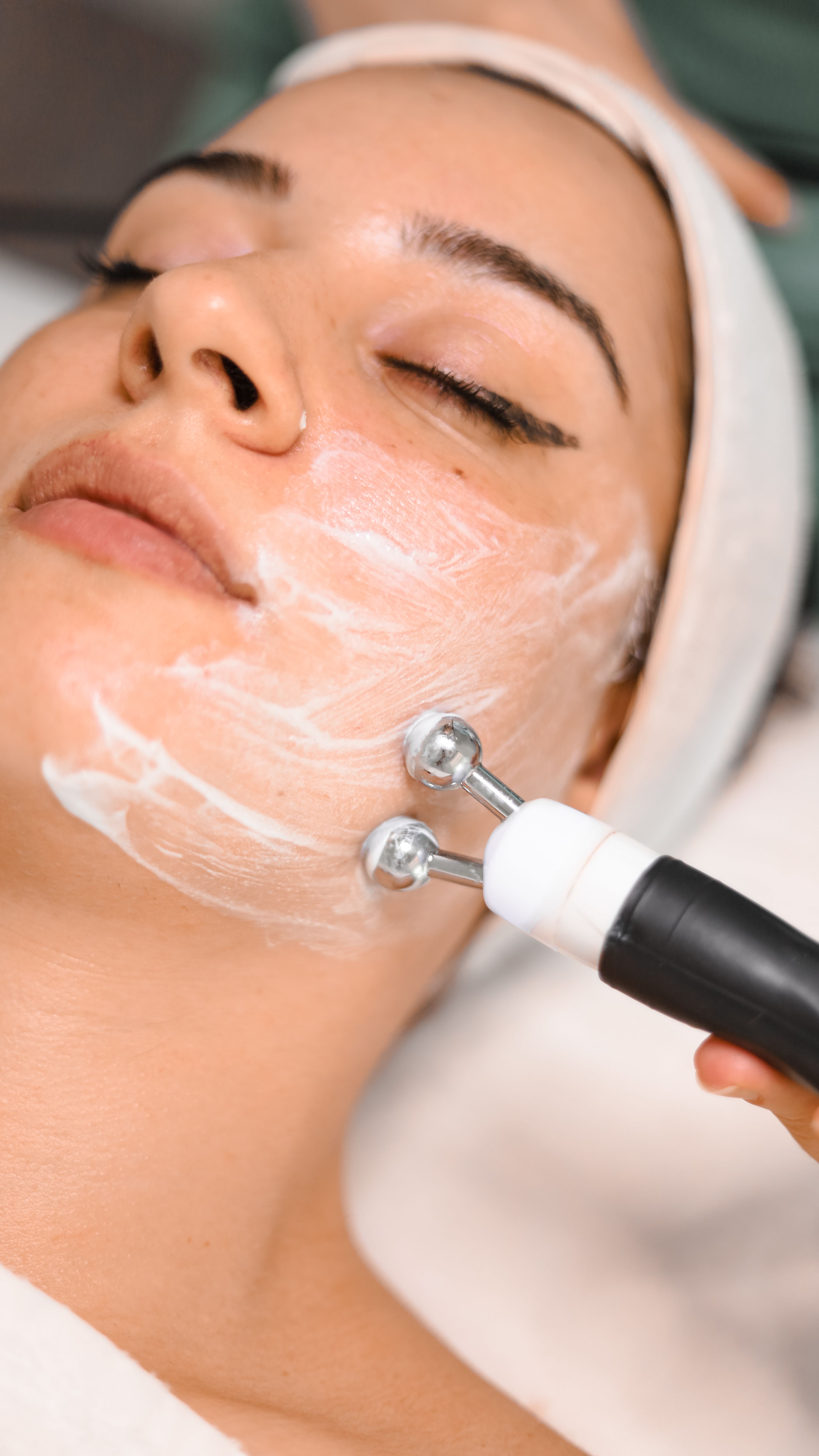 Hydrafacial Derin Nemlendirme
